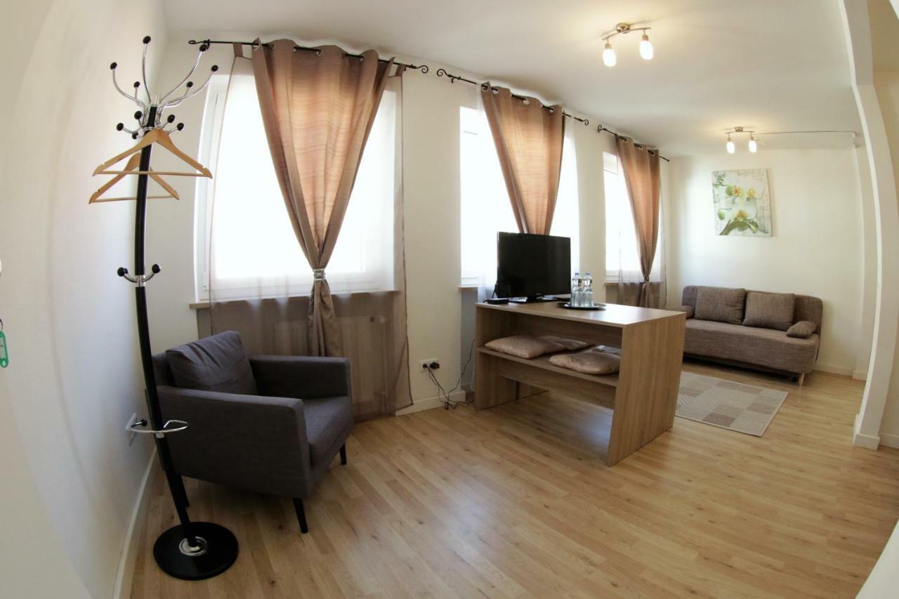 Center Apartment *